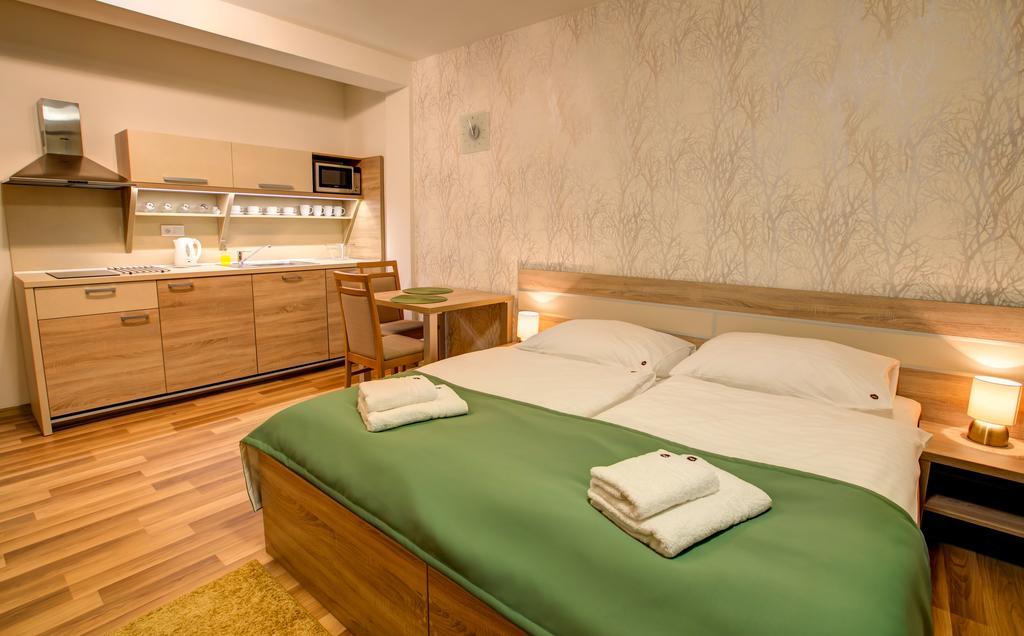Apartmany Tri Studnicky デマノブスカ・ドリーナ エクステリア 写真