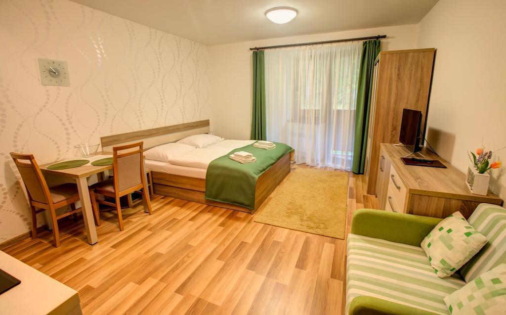 Apartmany Tri Studnicky デマノブスカ・ドリーナ エクステリア 写真