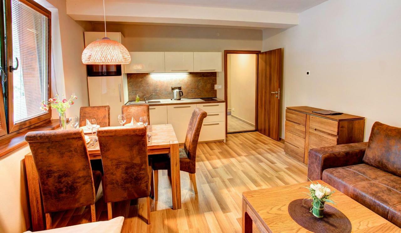 Apartmany Tri Studnicky デマノブスカ・ドリーナ エクステリア 写真