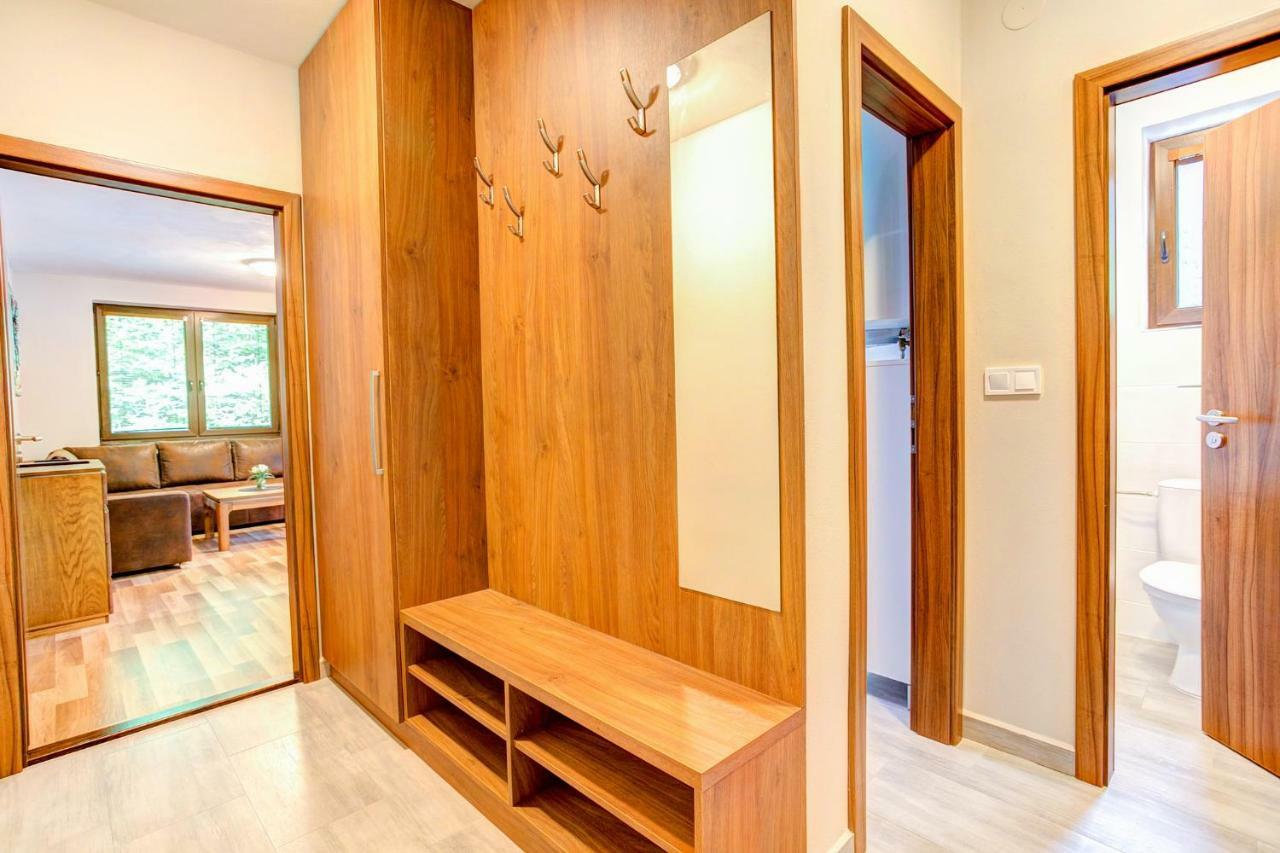 Apartmany Tri Studnicky デマノブスカ・ドリーナ エクステリア 写真